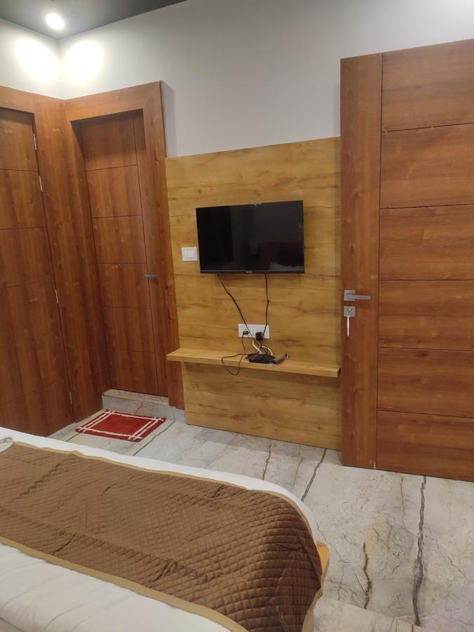 Devi Residency - Near Prem Mandir Bankey Bihari Vrindāvan Extérieur photo